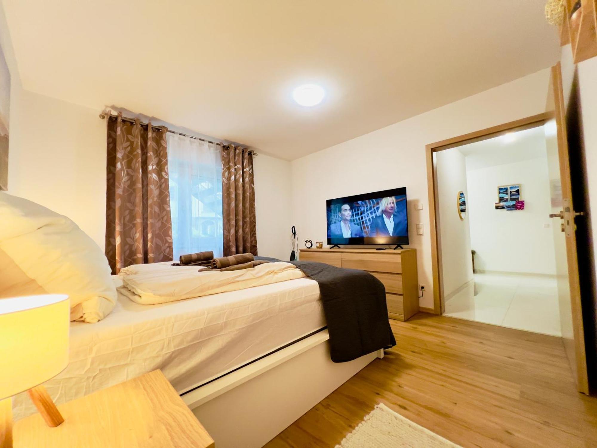 Modern Und Lichtdurchflutet - Ferienwohnung Mit Terrasse Fachbach Εξωτερικό φωτογραφία